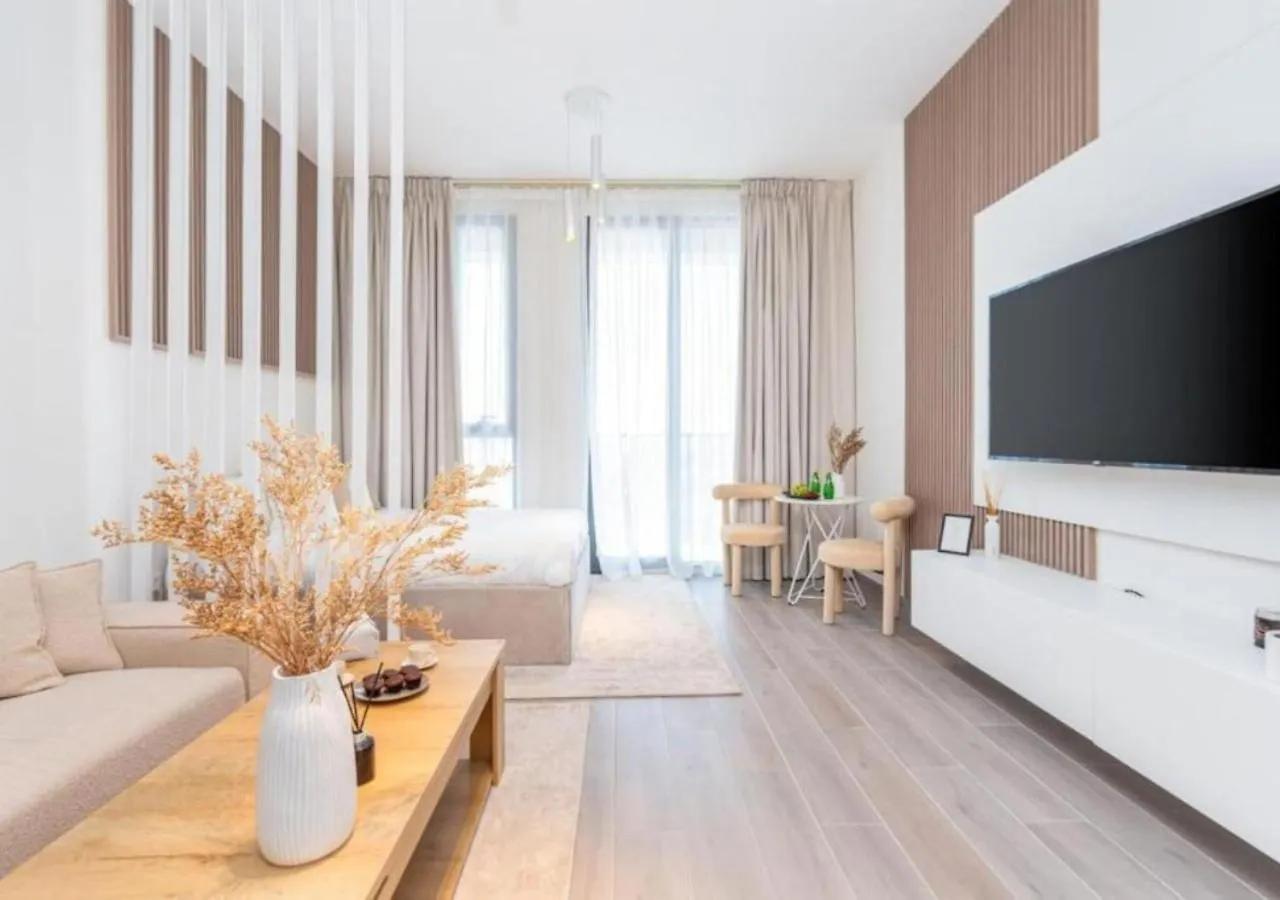 Stylish Noor 3 Studio With Poolside Views By Vibel Apartment Dubai 0*,
